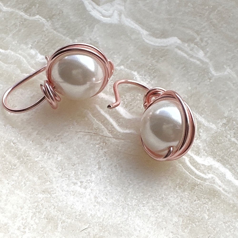 Pearls dangle drops/ bubble pearls rose in gold drop earrings/ rose gold pearls - Picture 2 of 4